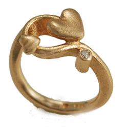 14 kt heart ring from Blicherfuglsang