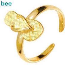 9 kt guld t�ring med strand sandal