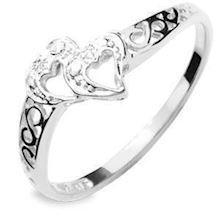 Two Love hearts 9 ct white gold ring with Diamonds